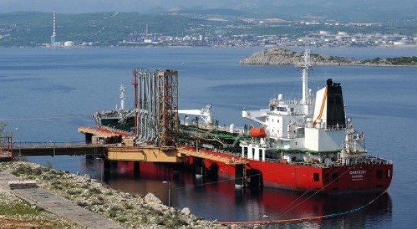 Ipak arapski LNG terminal u Omišlju: Josipović, Čačić i Pusić idu u Dohu po 600 milijuna eura