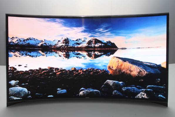 Samsung predstavio prvi zakrivljeni OLED televizor