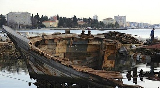 NAKON 25 GODINA: Potopljeni brod vadi se iz uvale Vitrenjak