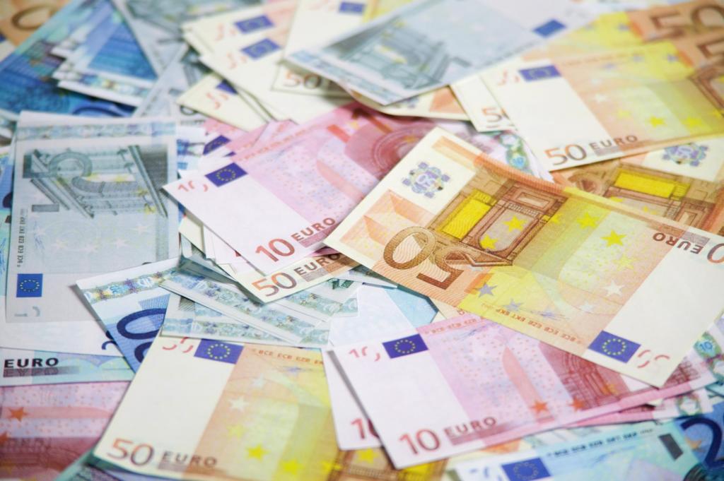 Tečaj klizi prema 7,60 kuna za euro, rate kredita rastu