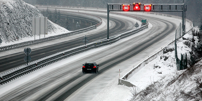 METEOROLOZI: “Očekujemo i do 40 cm snijega” HAK: “Ne krećite na put bez zimske opreme”