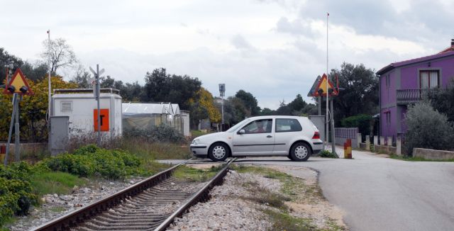Nova krađa s pruge u Bibinjama: sada nestalo bakreno uže i izolacija signala