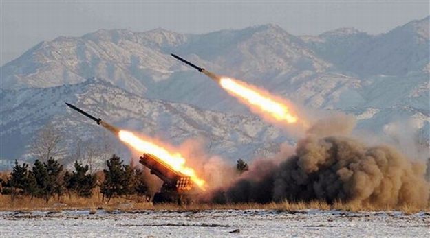 Sjeverna Koreja testirala kratkodometne rakete, tenzije s Južnom Korejom sve veće, SAD se sprema za napad