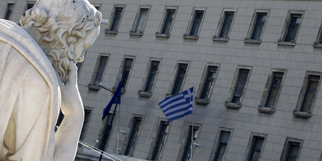 REKORDNA TURISTIČKA SEZONA SPAŠAVA GRČKU U plusu su 663 milijuna eura