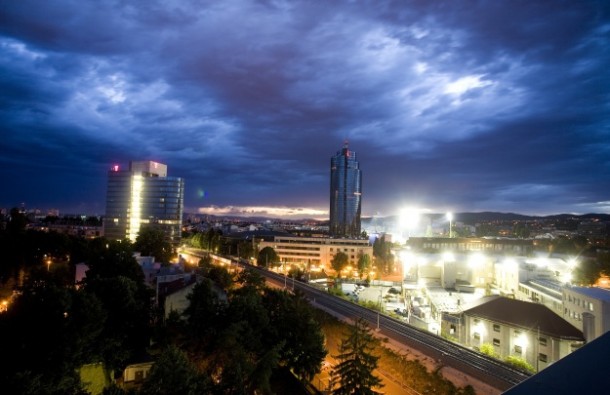 Jučer temperaturni rekordi! Danas stiže jako grmljavinsko nevrijeme s tučom: Evo gdje će biti najopasnije!