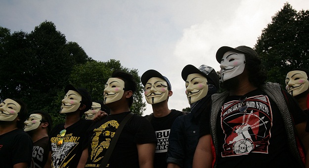 Anonymousi planiraju “marš milijun maski” u Washingtonu: “Ovo je upozorenje!”