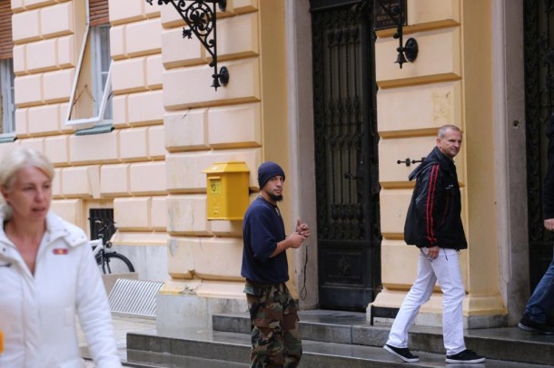 Optužen za dilanje droge maloljetnici