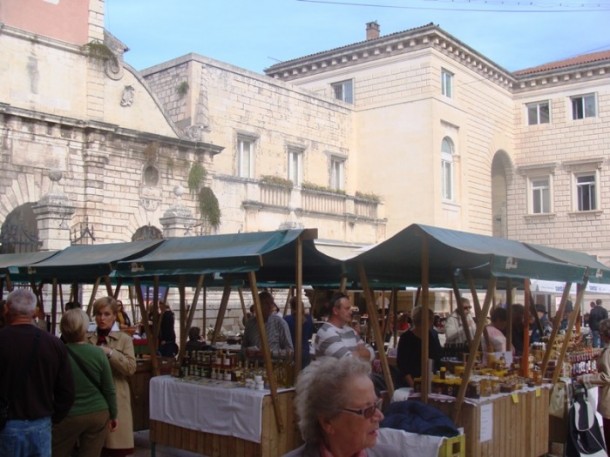 Božićni sajam zdrave hrane