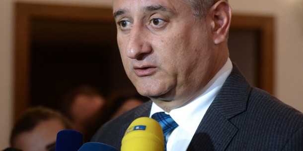 KARAMARKO PROTIV REFERENDUMA O ĆIRILICI “Dao sam potpis ZA iz revolta”