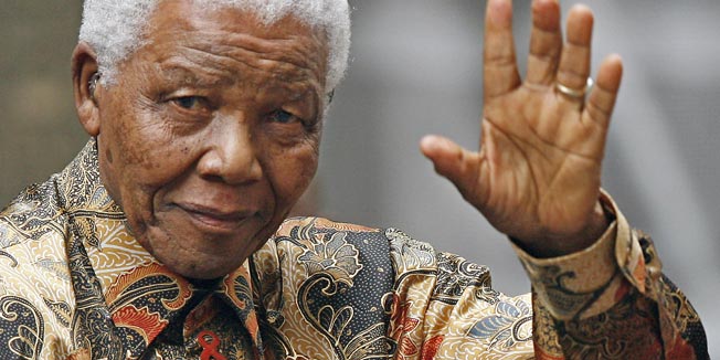 UMRO JE NELSON MANDELA Odlazak revolucionara i političara koji je prekinuo apartheid