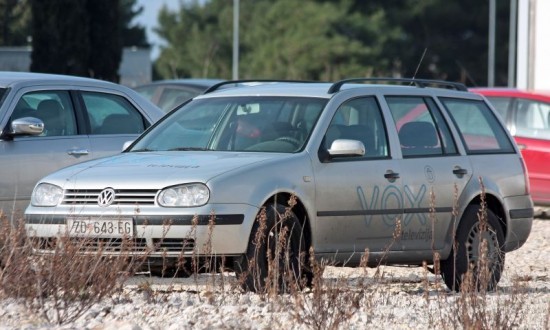 Ovrhovoditelj zatražio odgodu za zapljena VOX-ovih automobila na tri mjeseca