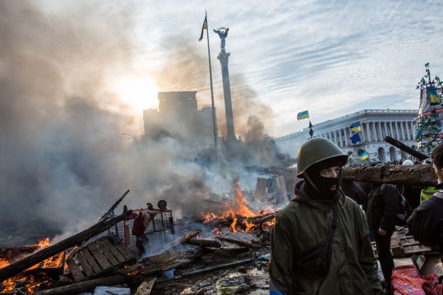 Kijev poput ratne zone: Gusti dim nad Maidanom, odjekuju eksplozije, najmanje 25 poginulih