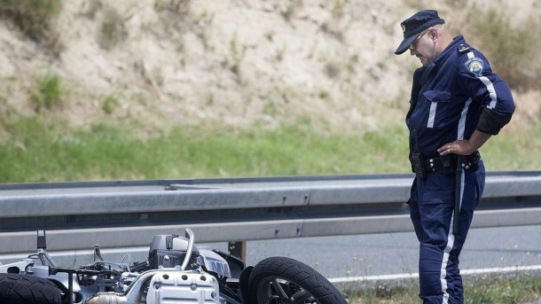 TEŠKA NESREĆA U sudaru kod Benkovca poginule dvije osobe