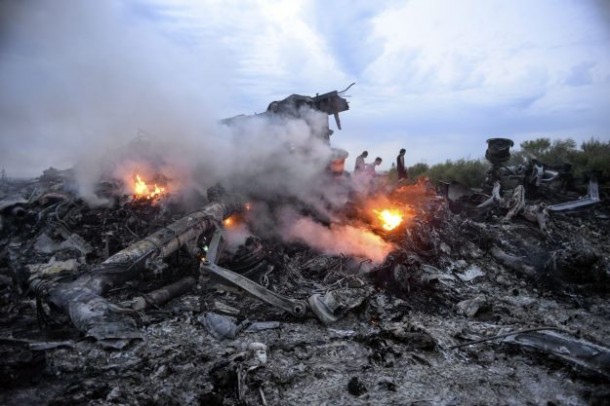 Ukrajina: Avion su srušili profesionalci, a ne pijani teroristi, istragu ćemo povjeriti Nizozemskoj