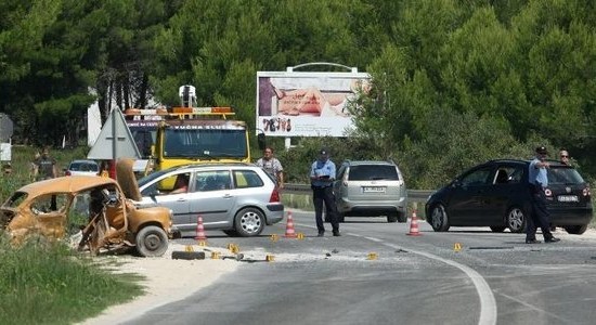 Preminuo vozač “fiće” koji je jučer u Bibinjama skrivio lančani sudar