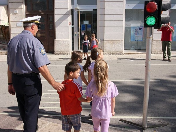 Počela škola u svim osnovnim i srednjim školama