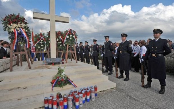 Škabrnja se prisjeća svojih žrtava – 43 mještana i 15 branitelja