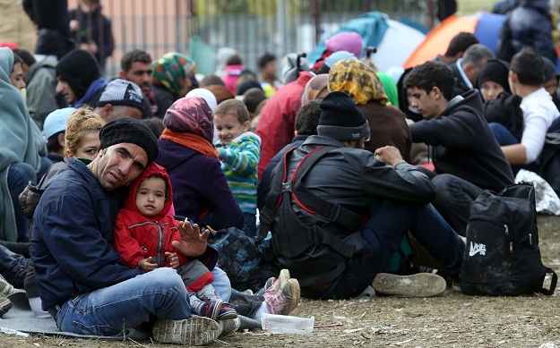 Tisuće izbjeglica čekaju u Dobovi: Šentilj krcat, u njemu 2000 ljudi iznad kapaciteta