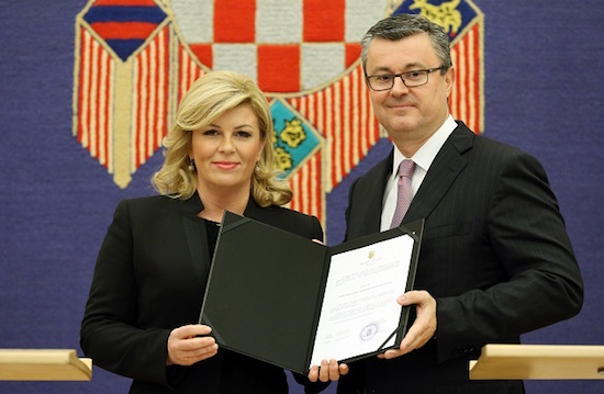 Kolinda dala Oreškoviću mandat za sastavljanje Vlade