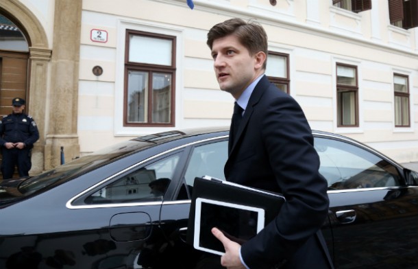 Ministar Marić najavio nove rezove, PDV ostaje na 25 posto