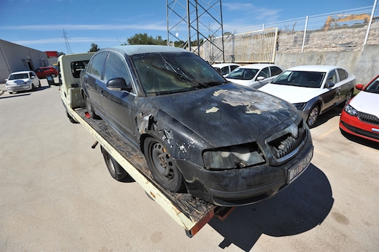 UNIŠTEN OPĆINSKI AUTO Načelnik Prtenjača: Nepoznata osoba mi je ušla u dvorište kuće, automobil polila benzinom i zapalila ga!