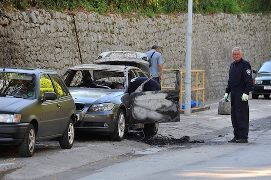 MASOVNA TUČNJAVA U CENTRU ZADRA Napali navijače Levskog pa im zapalili auto!