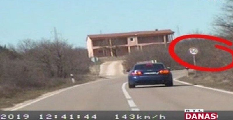 SVE SE ZATAŠKALO Zamjenik ravnatelja policije vozio 166 km/h u Briševu