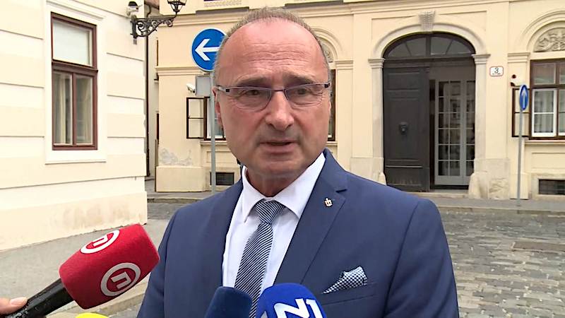 Ministar Radman ovako brani Krstičevića: “Druge zemlje ni nemaju imovinske kartice”