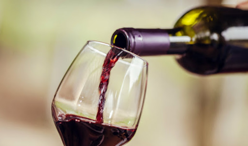 PRODAVALI UVOZNO POD HRVATSKO Državni inspektorat otkrio pet proizvođača vina koji su varali kupce