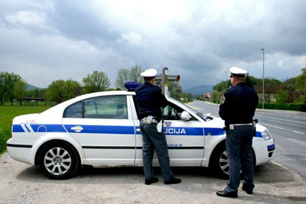 POLICIJSKA AKCIJA VIKEND Kontrolirali 521 vozila i vozača, a poduzeli 152 represivne mjere