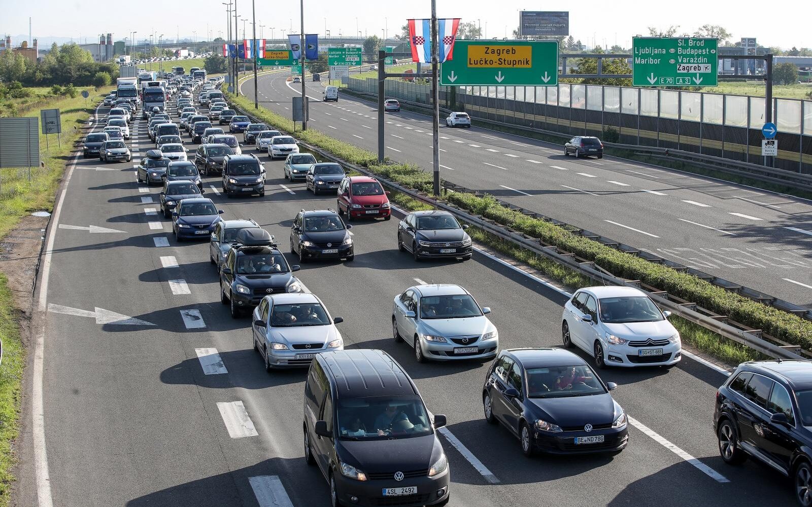 U Novom Zagrebu ogromne gužve zbog korona testiranja na Velesajmu